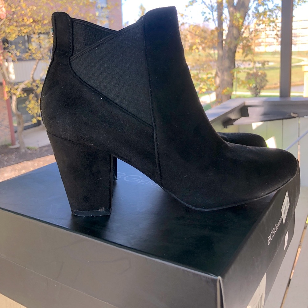 BCBG boots